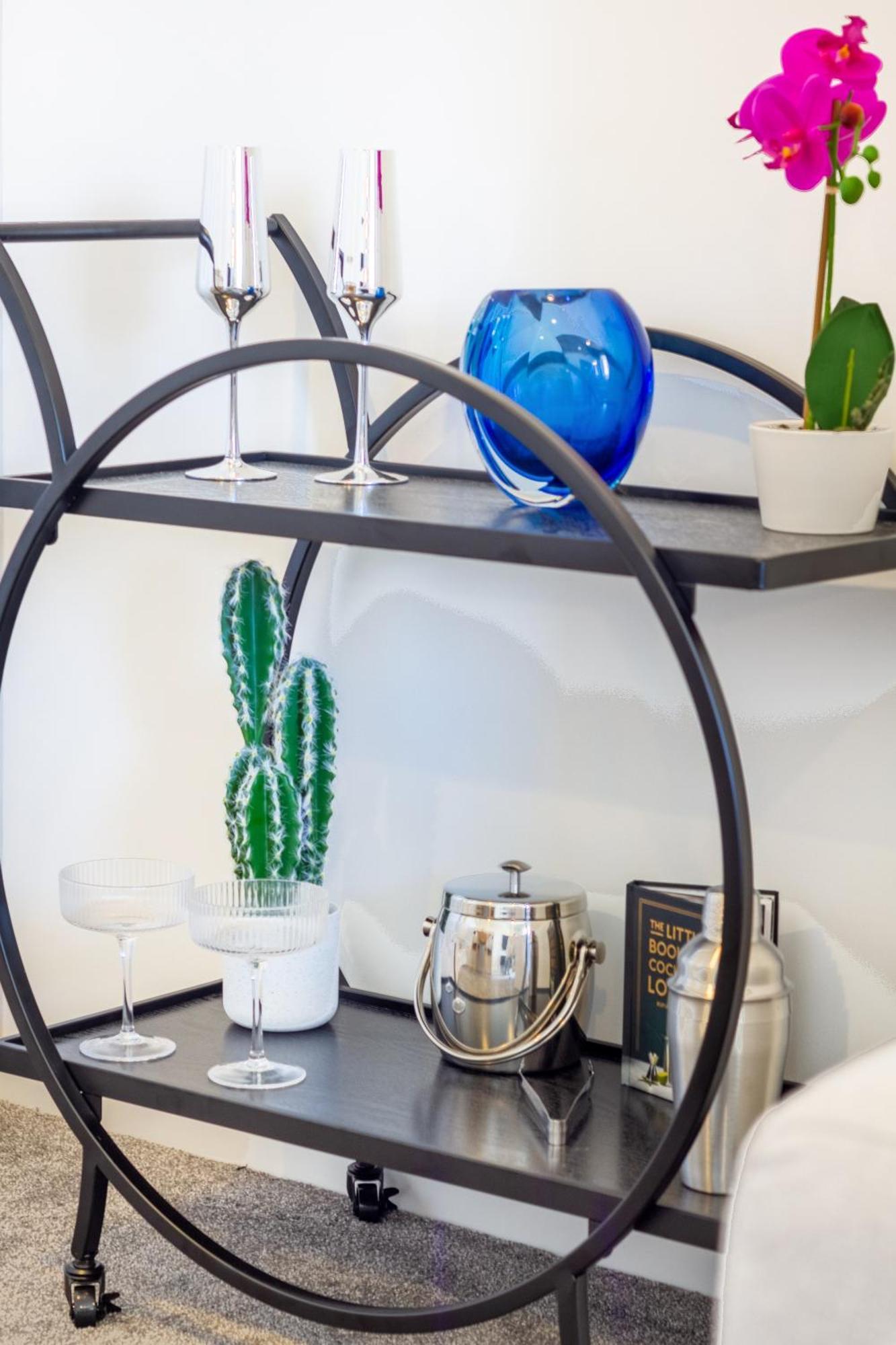 Central City Charm: Pet-Friendly Studio Christchurch Eksteriør bilde